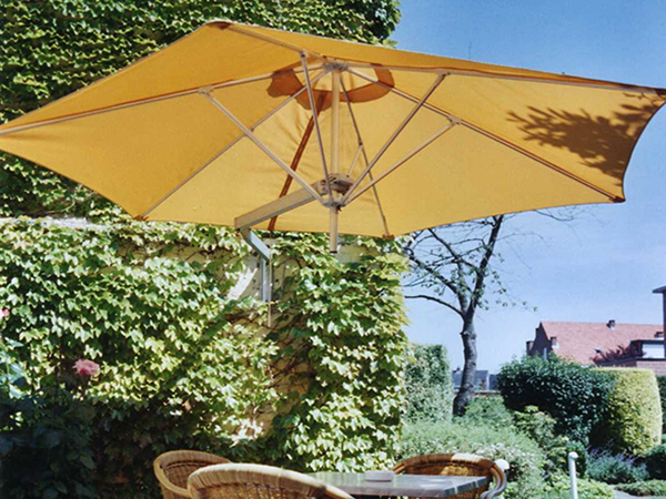 Parasols & Large Umbrellas | Paraflex Side Arm & Centre Pole Umbrellas ...