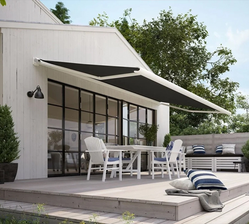 Markilux 990 electric awning