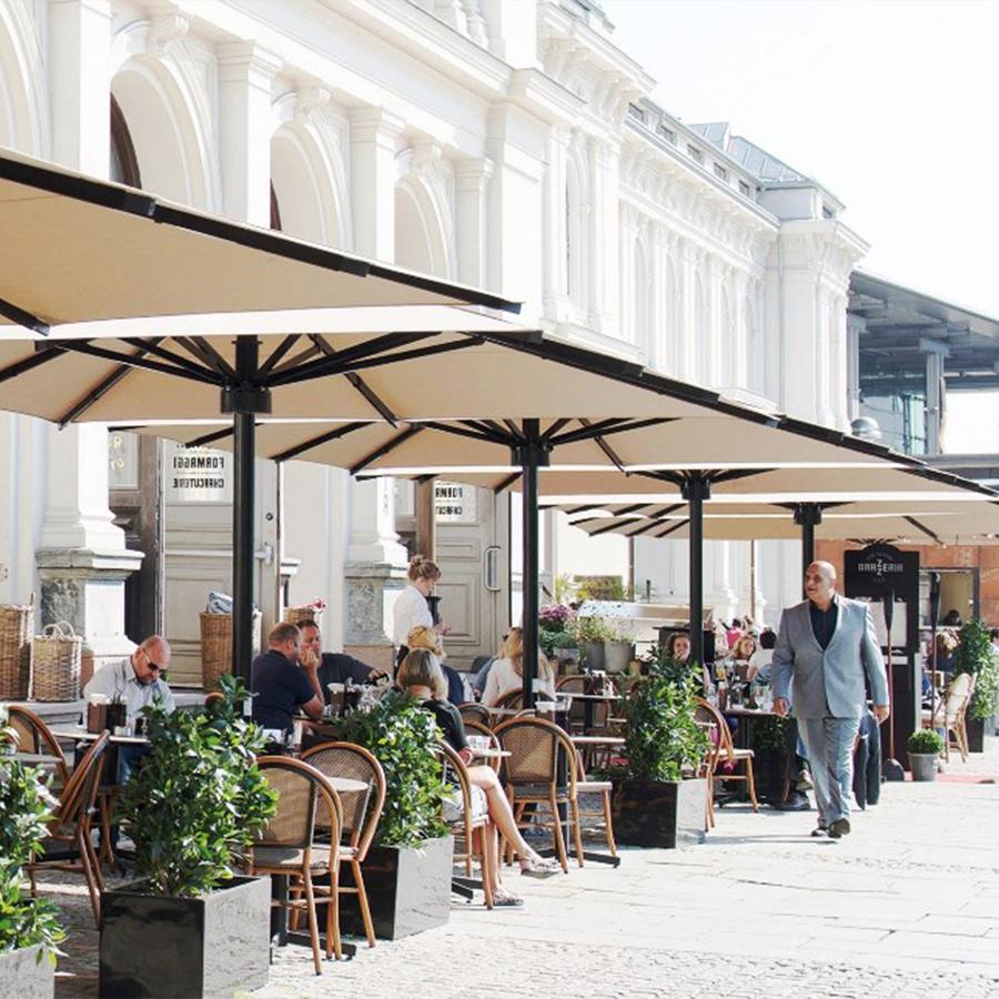 commercial parasols for dining and drinking