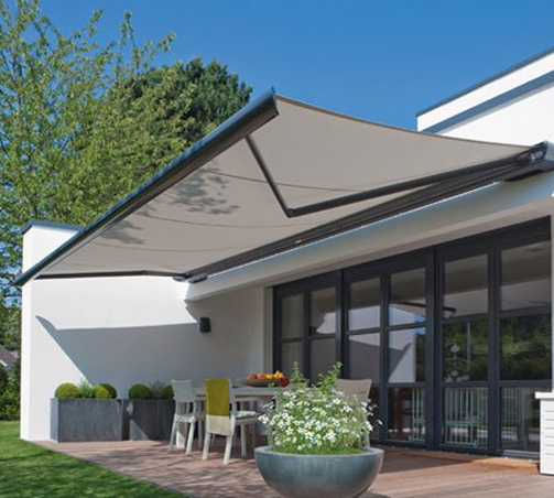 Weinor Topas automatic retractable electric awning 